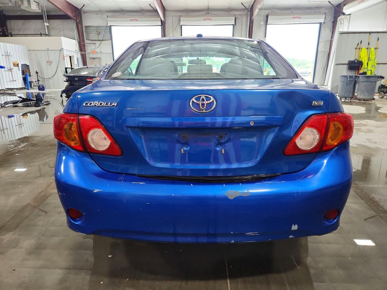 2010 TOYOTA COROLLA LE photo 16