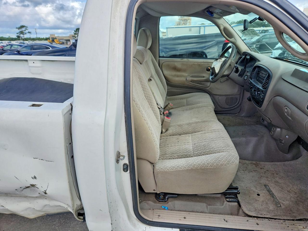 2005 TOYOTA TUNDRA BASE photo 28