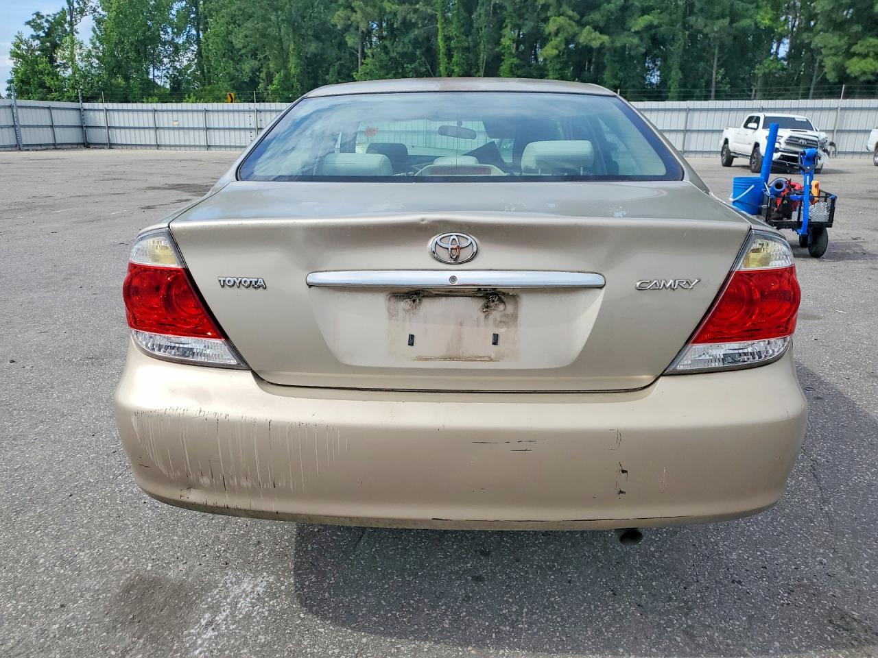 2005 TOYOTA CAMRY STANDARD photo 6