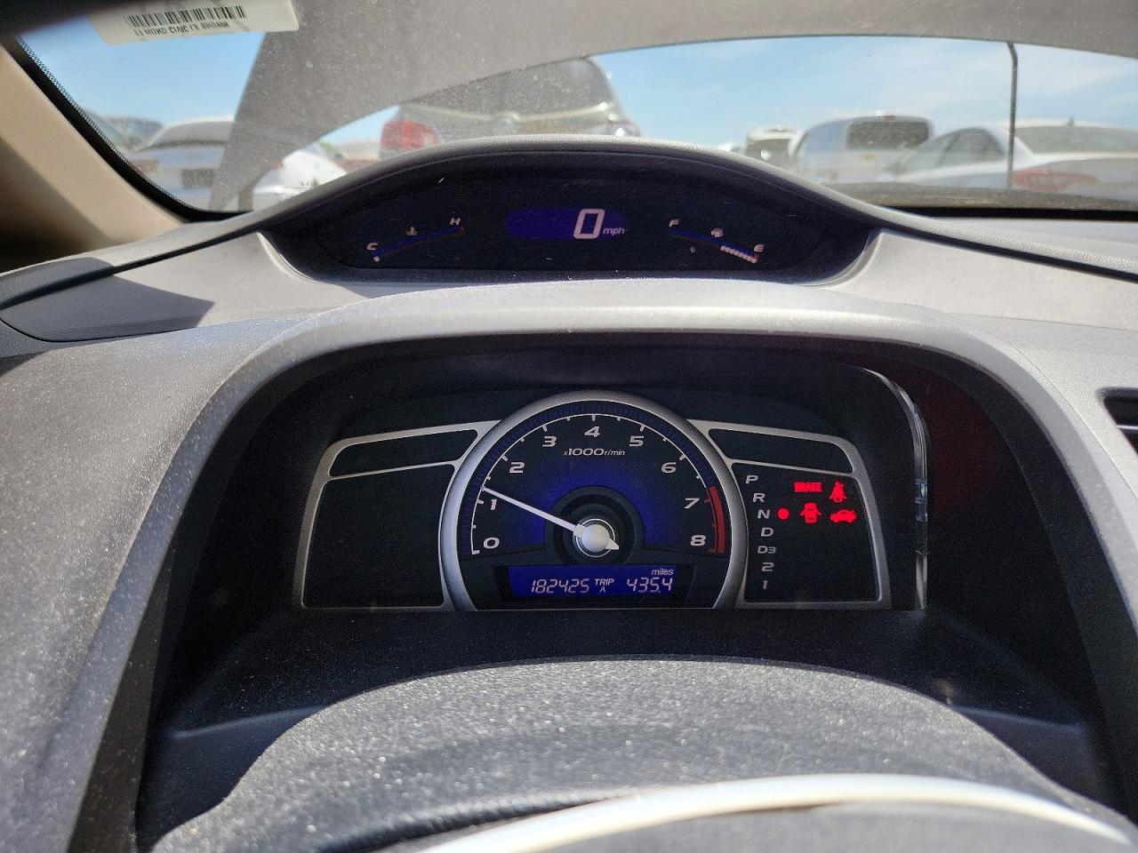 2011 HONDA CIVIC LX photo 25