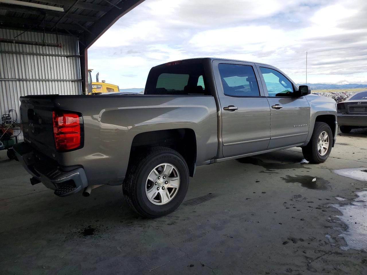 2017 CHEVROLET SILVERADO C1500 LT photo 3