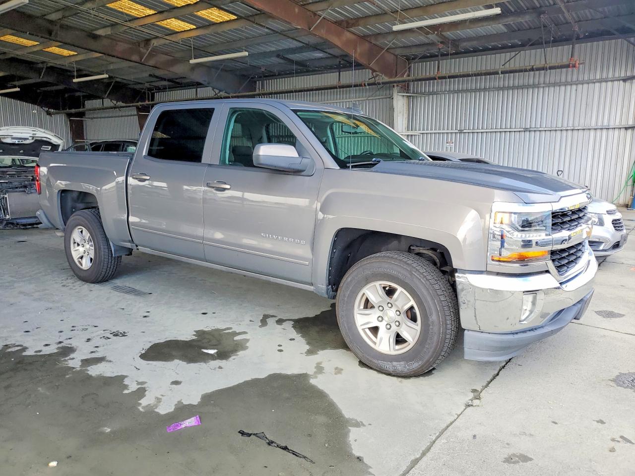 2017 CHEVROLET SILVERADO C1500 LT photo 4