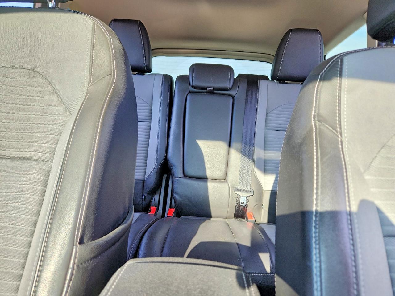 2017 FORD ESCAPE SE photo 19
