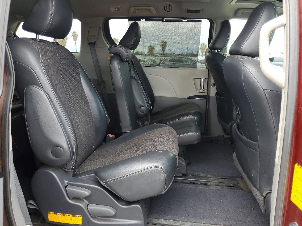 2013 TOYOTA SIENNA SPORT photo 31