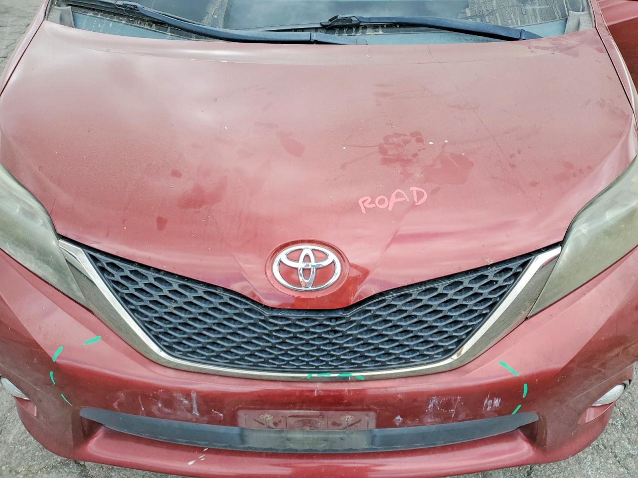 2013 TOYOTA SIENNA SPORT photo 34