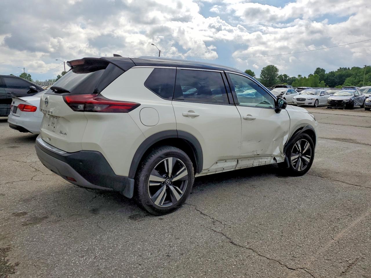2021 NISSAN ROGUE SL photo 3