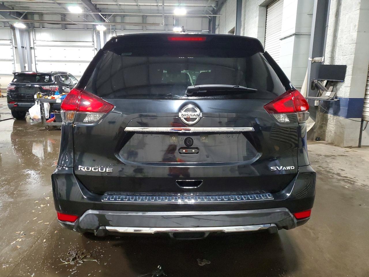 2018 NISSAN ROGUE SV photo 16
