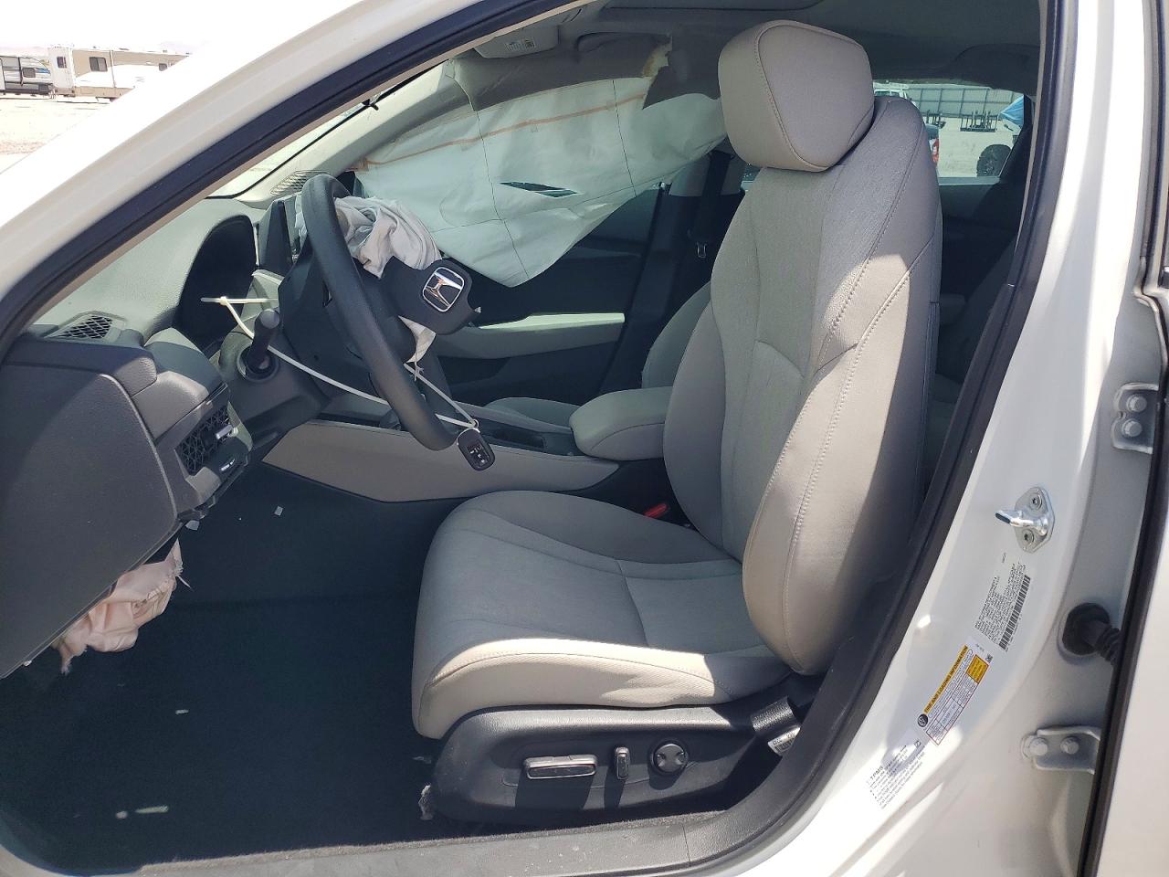 2024 HONDA ACCORD EX photo 13