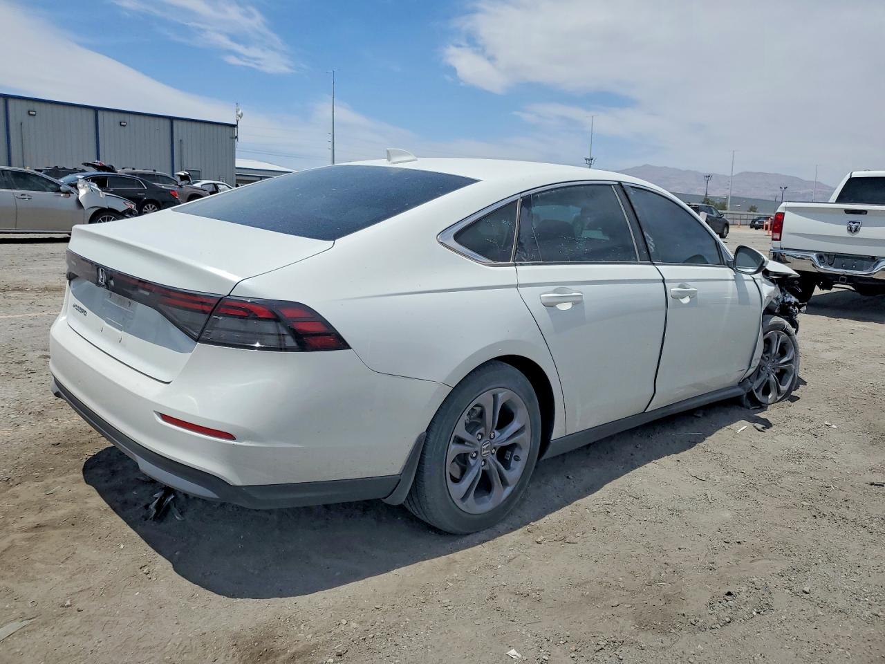 2024 HONDA ACCORD EX photo 5