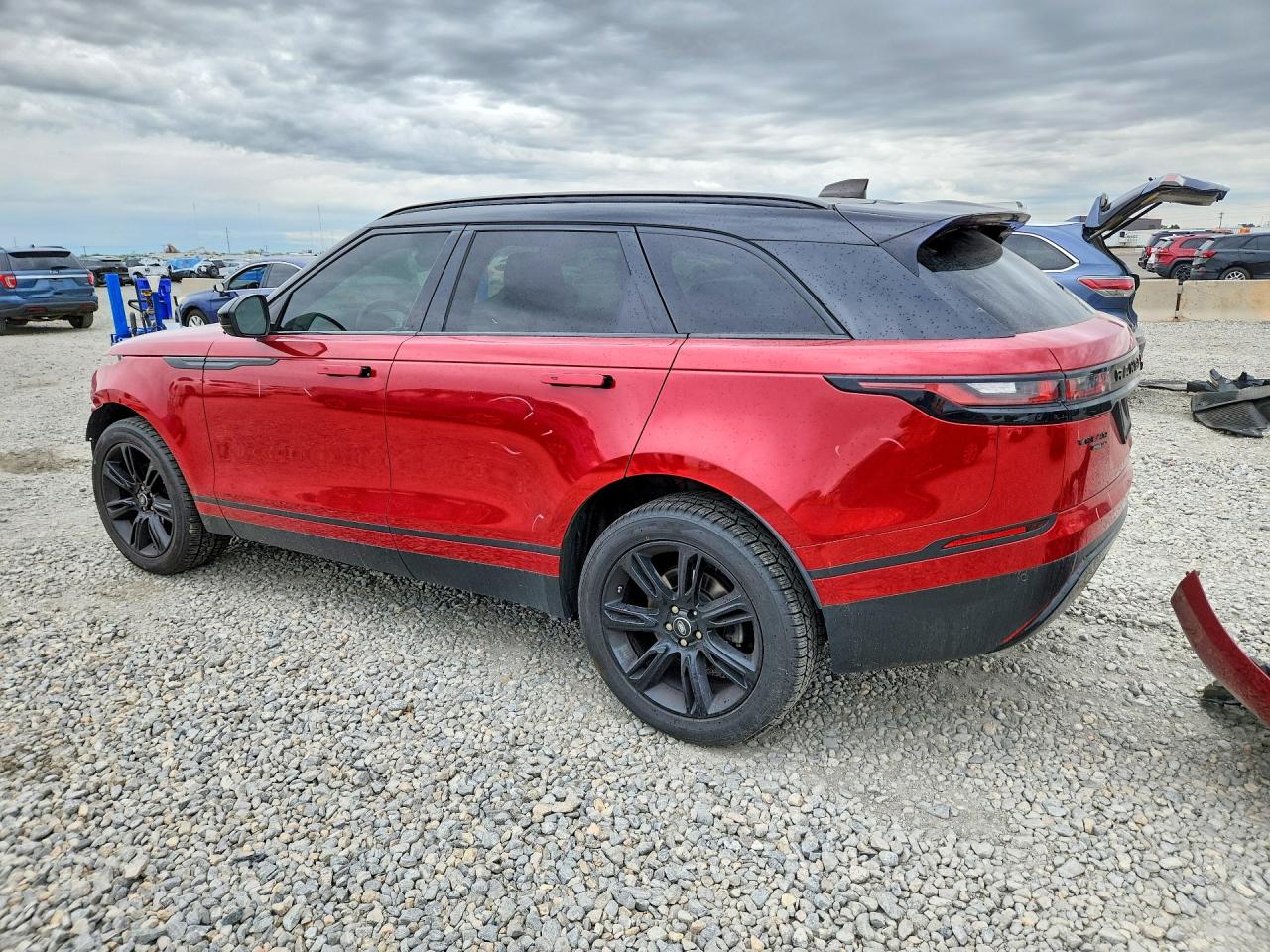 2018 LAND ROVER RANGE ROVER VELAR S photo 4