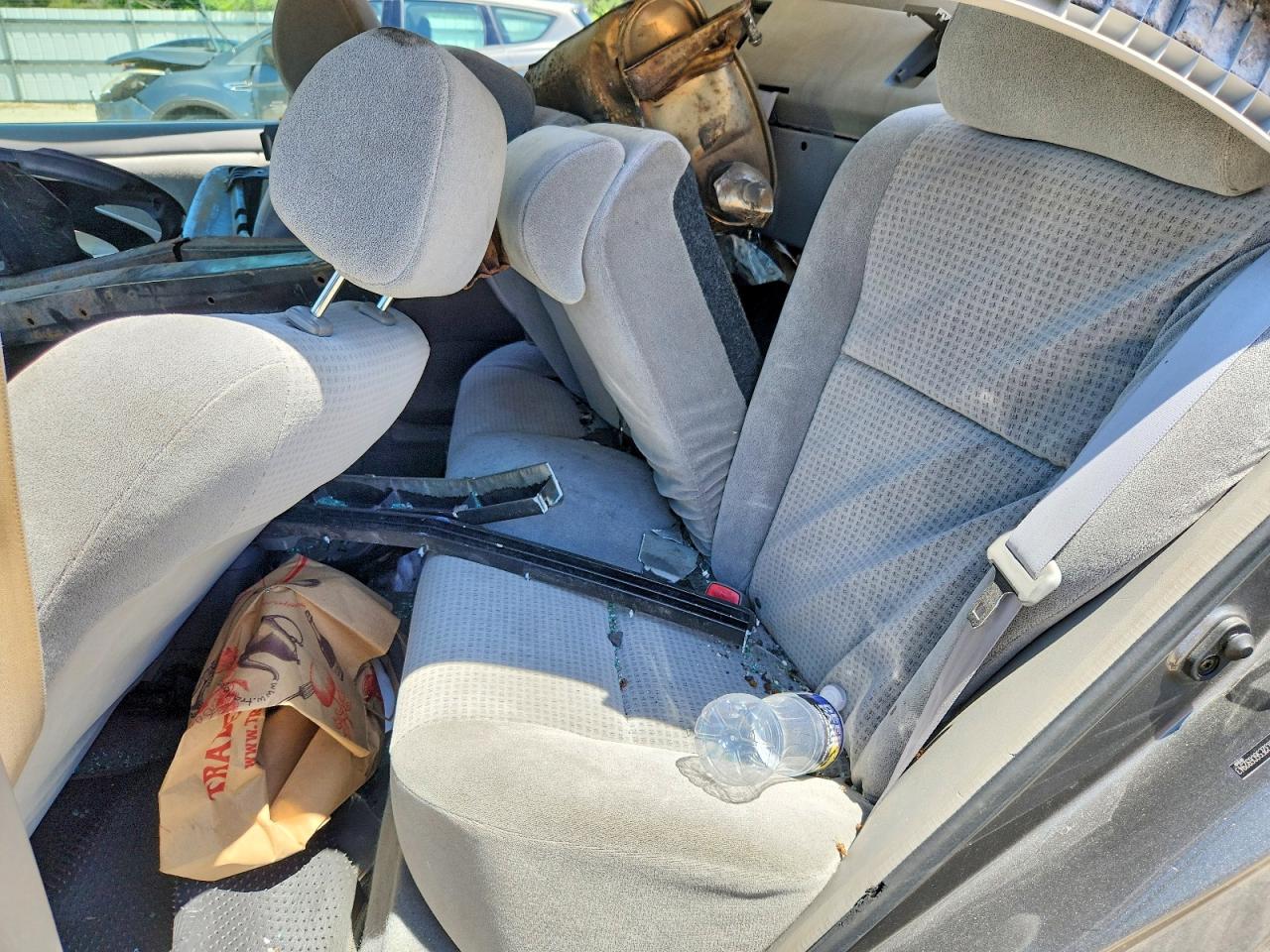 2006 TOYOTA COROLLA CE photo 19