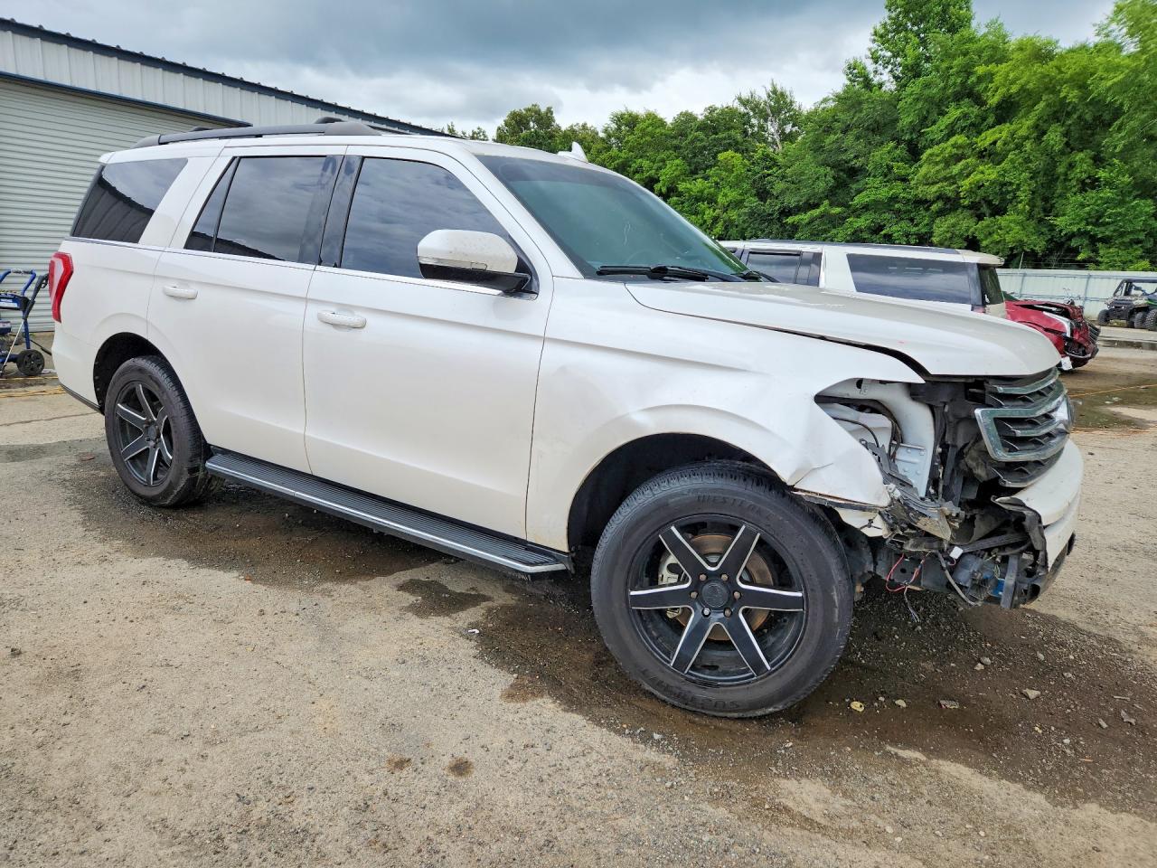 2018 FORD EXPEDITION XLT photo 4