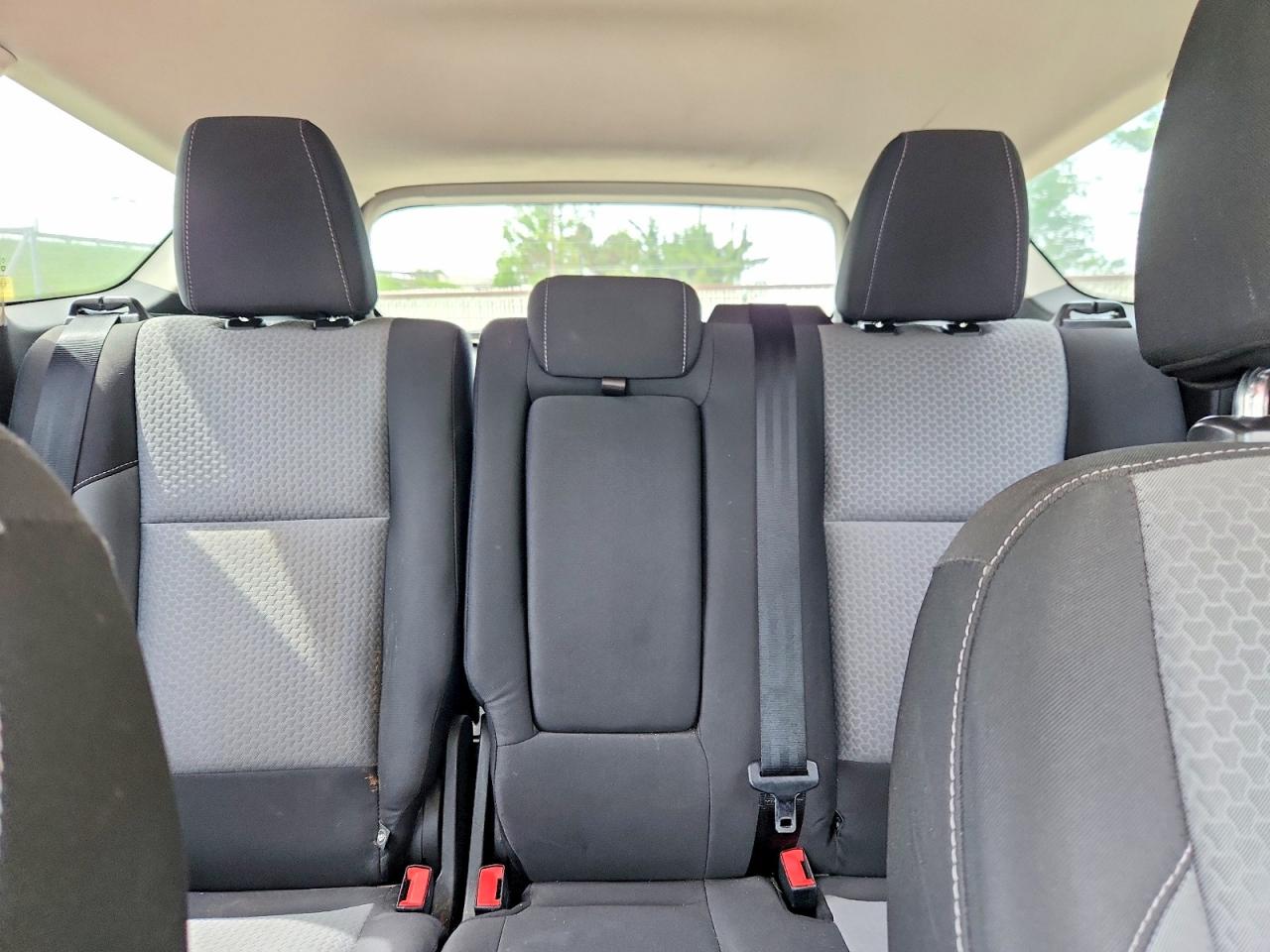 2017 FORD ESCAPE SE photo 28