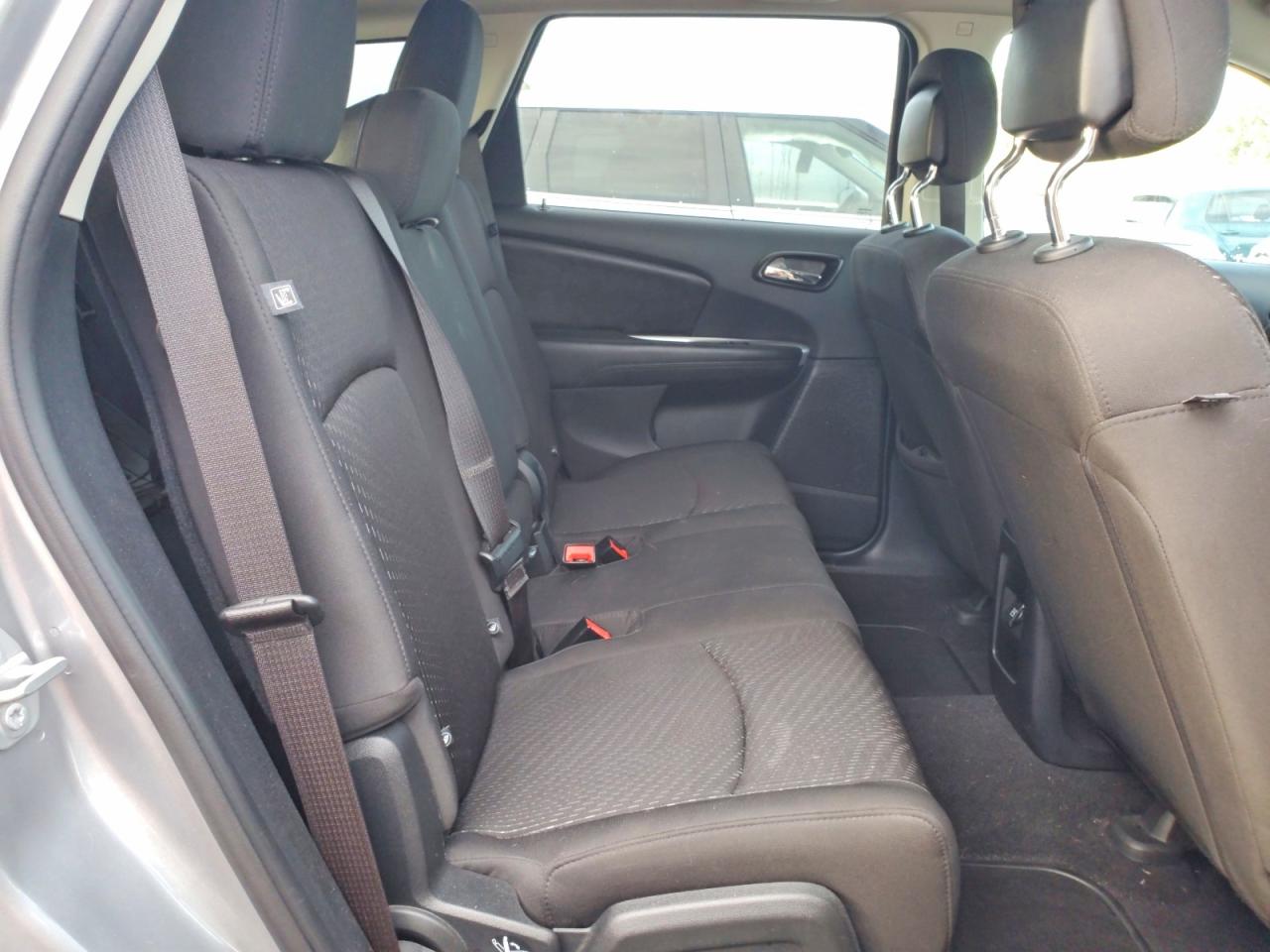 2018 DODGE JOURNEY SE photo 21