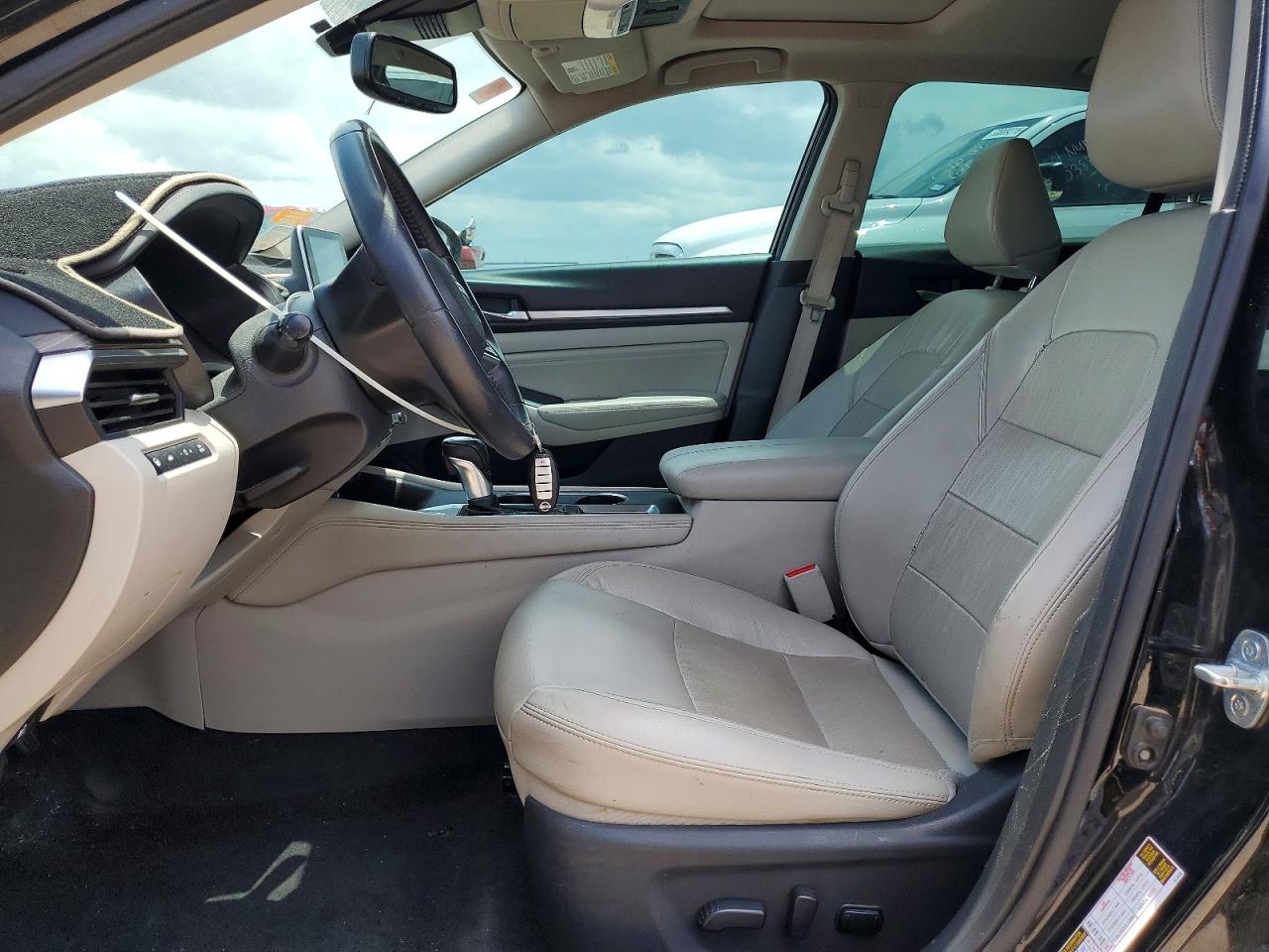 2019 NISSAN ALTIMA SL photo 19