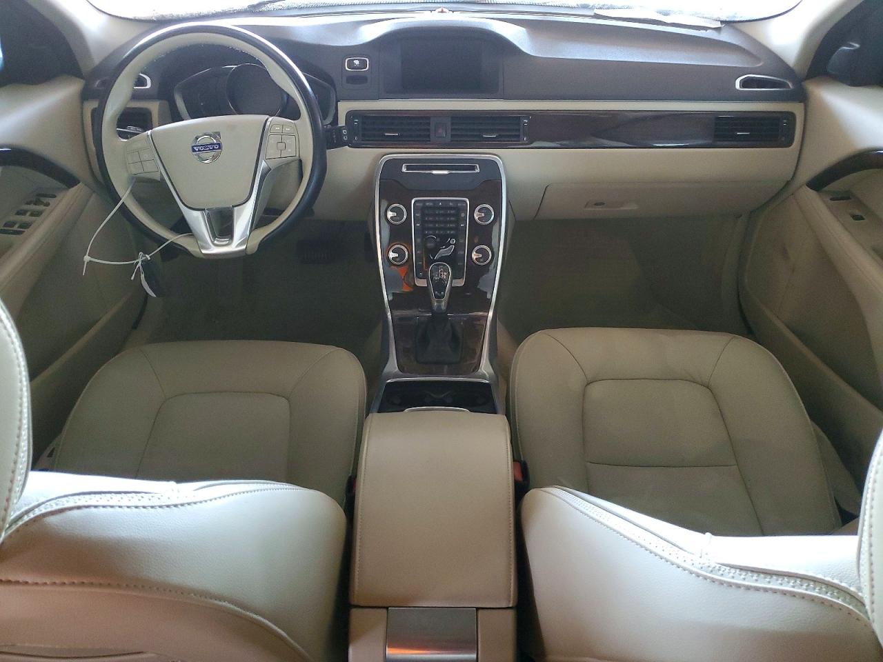 2016 VOLVO XC70 T5 PREMIER photo 8