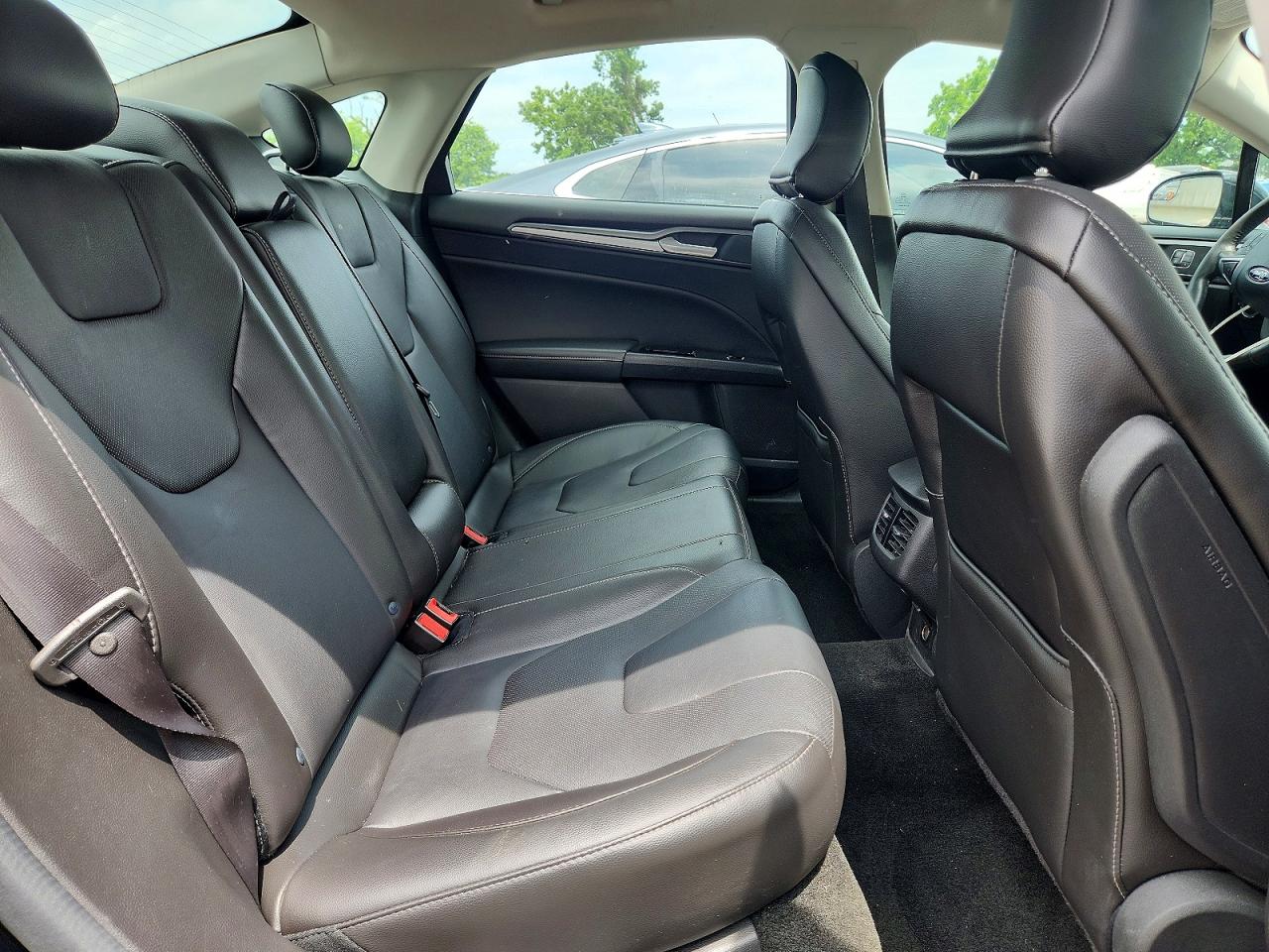 2016 FORD FUSION TITANIUM photo 19
