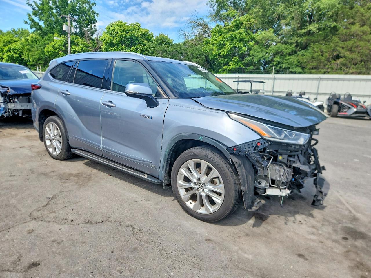 2020 TOYOTA HIGHLANDER HYBRID LIMITED photo 10