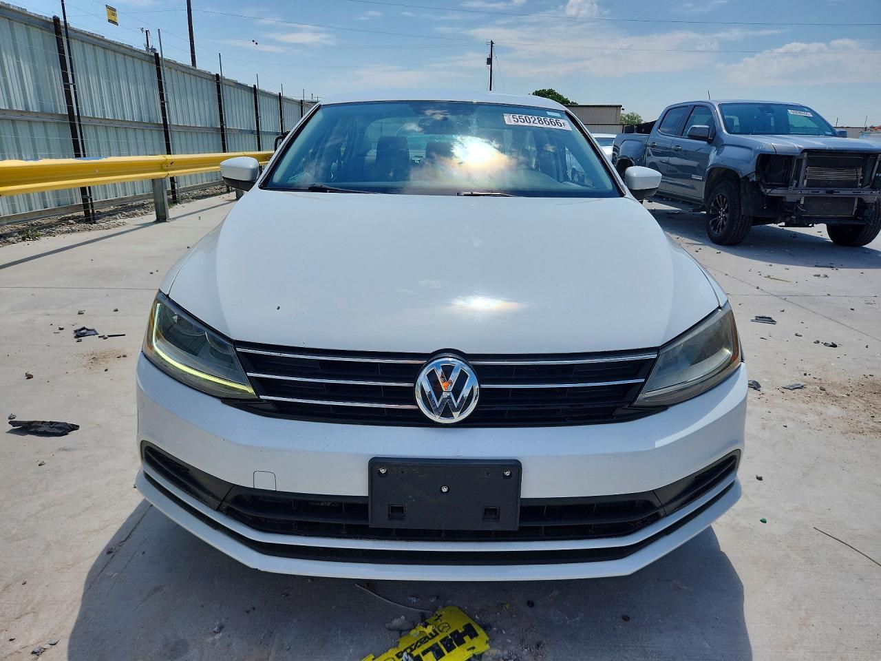 2017 VOLKSWAGEN JETTA photo 13