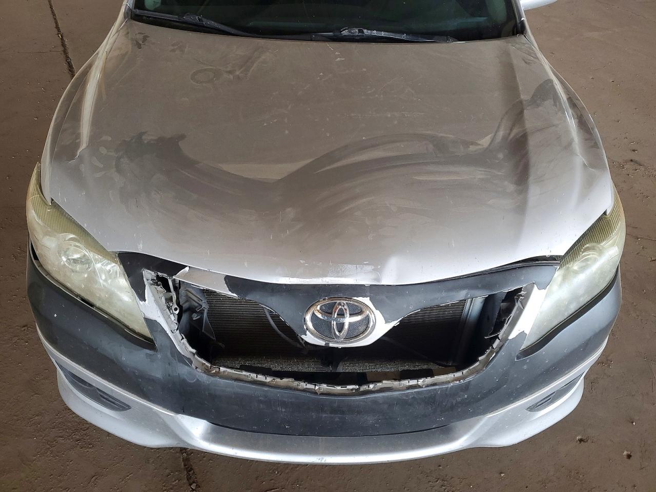 2011 TOYOTA CAMRY SE photo 11