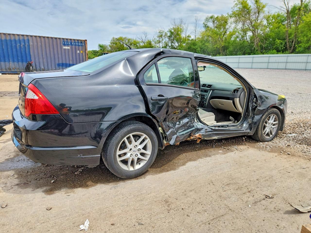 2011 FORD FUSION S photo 5