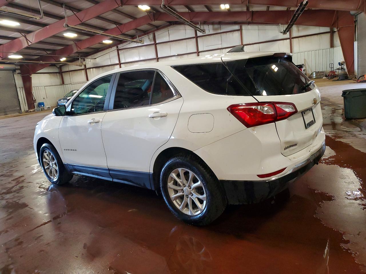 2021 CHEVROLET EQUINOX LT photo 3