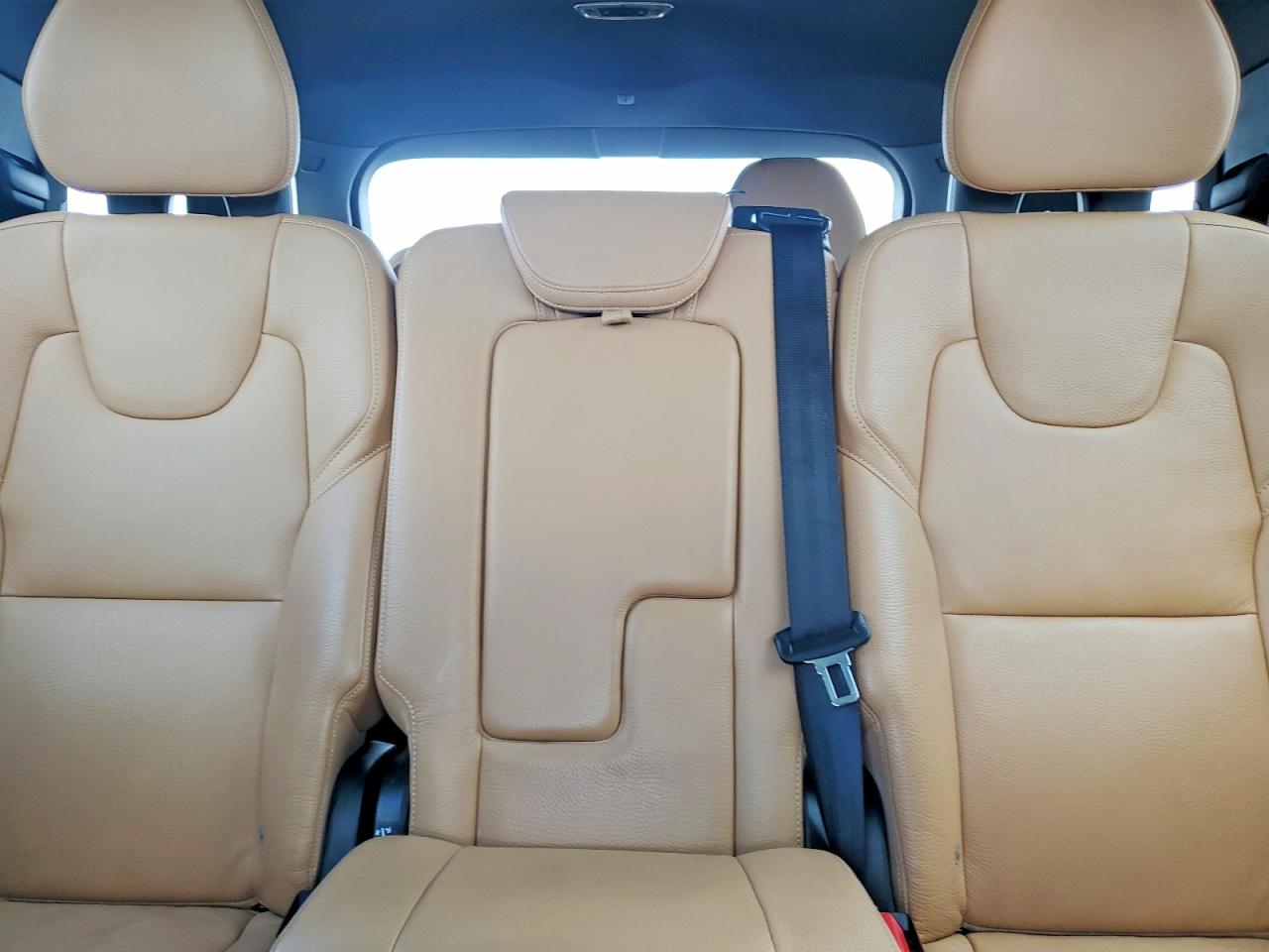 2019 VOLVO XC90 T6 MOMENTUM photo 10