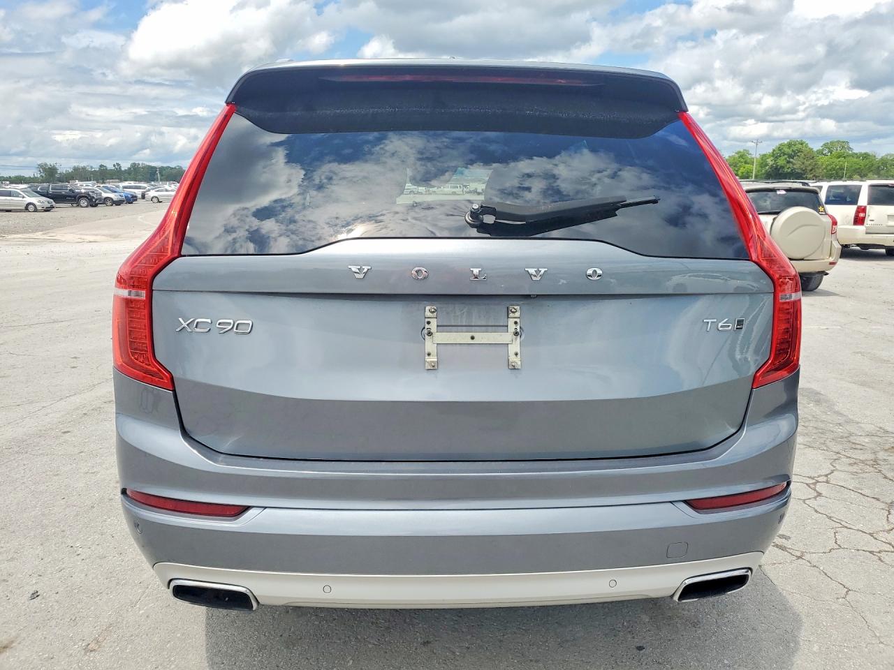 2019 VOLVO XC90 T6 MOMENTUM photo 6