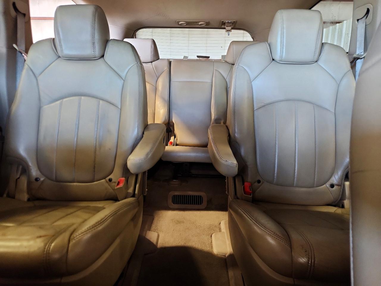 2008 BUICK ENCLAVE CXL photo 19