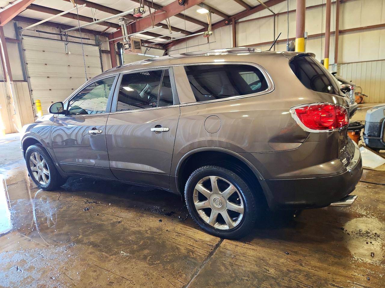 2008 BUICK ENCLAVE CXL photo 3