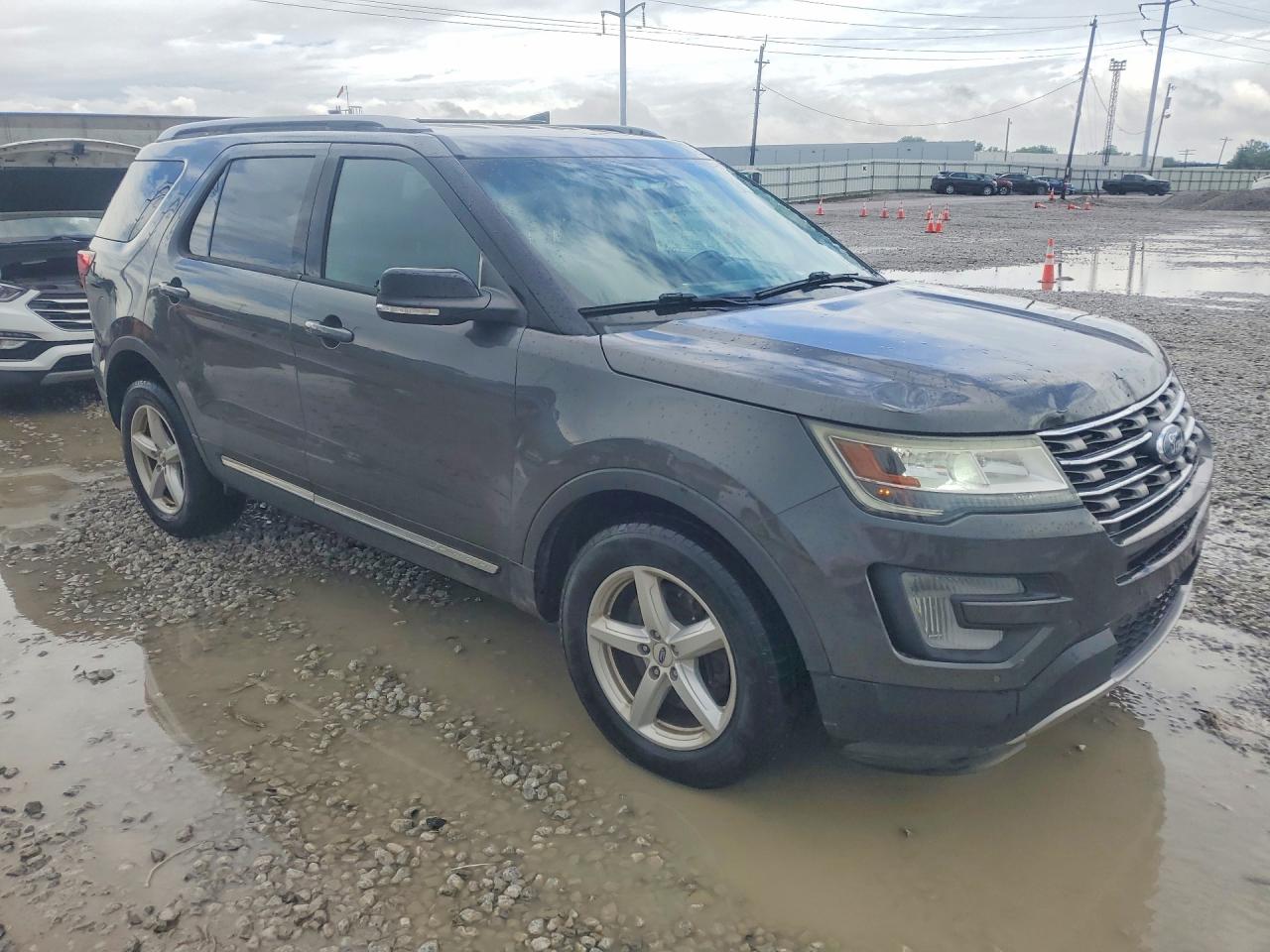 2017 FORD EXPLORER XLT photo 7