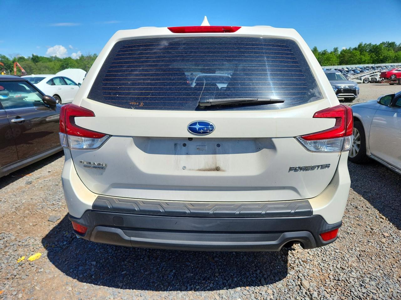 2021 SUBARU FORESTER photo 6
