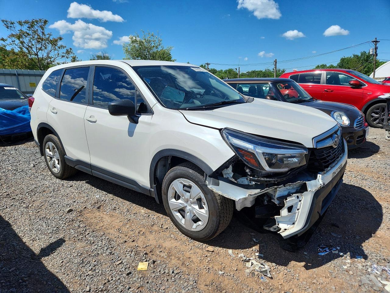 2021 SUBARU FORESTER photo 4