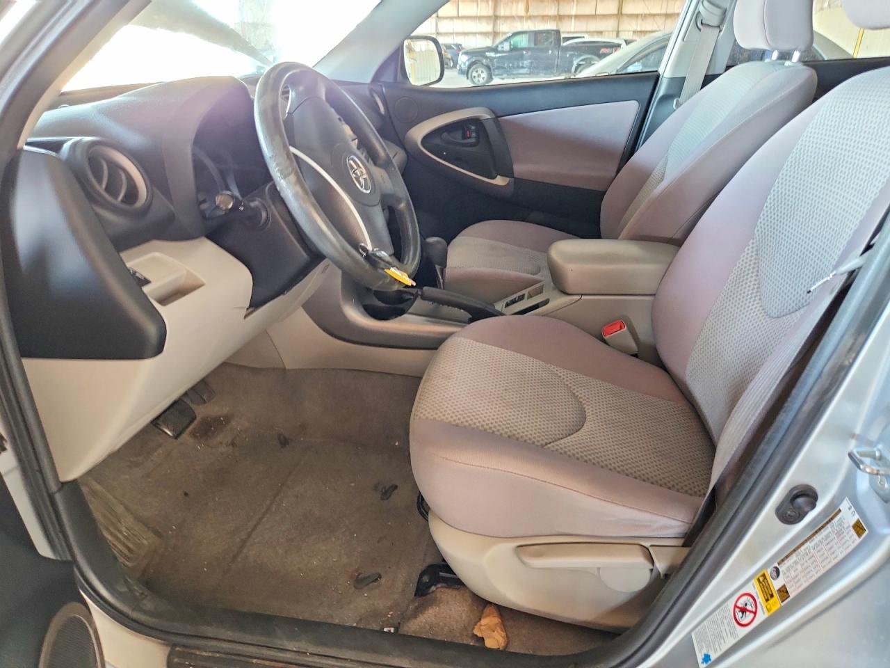 2007 TOYOTA RAV4 BASE photo 19