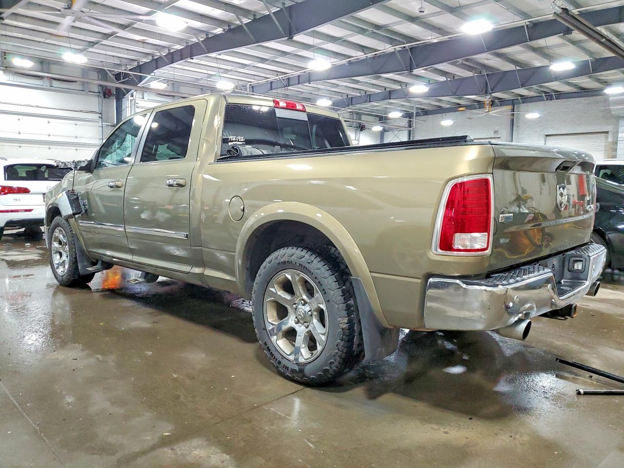2014 RAM 1500 LARAMIE photo 4