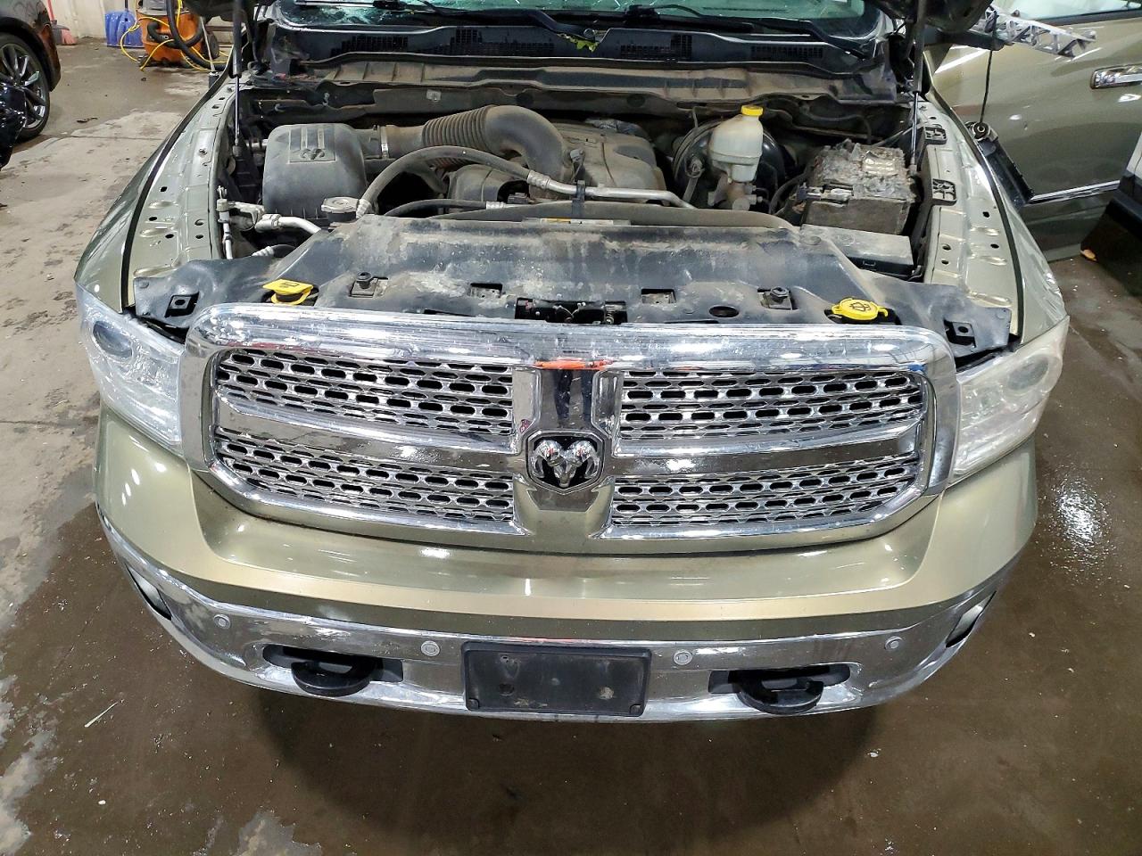 2014 RAM 1500 LARAMIE photo 31