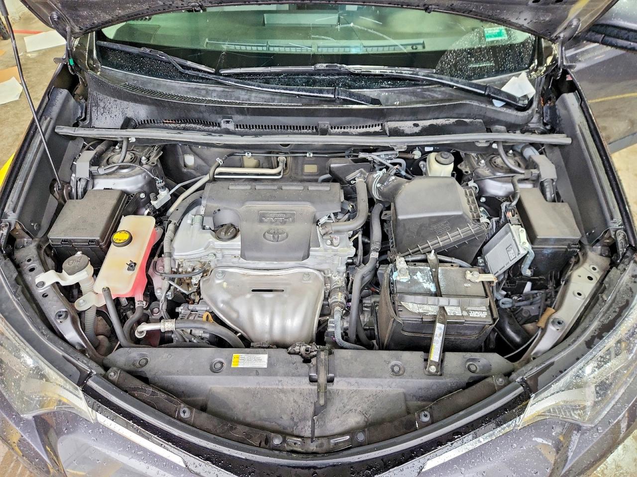 2016 TOYOTA RAV4 XLE photo 34