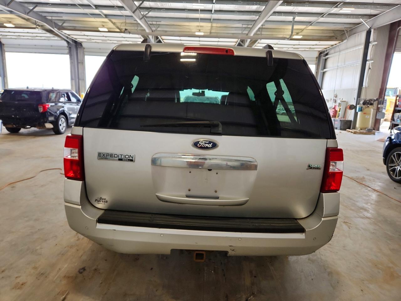 2011 FORD EXPEDITION EL LIMITED photo 16
