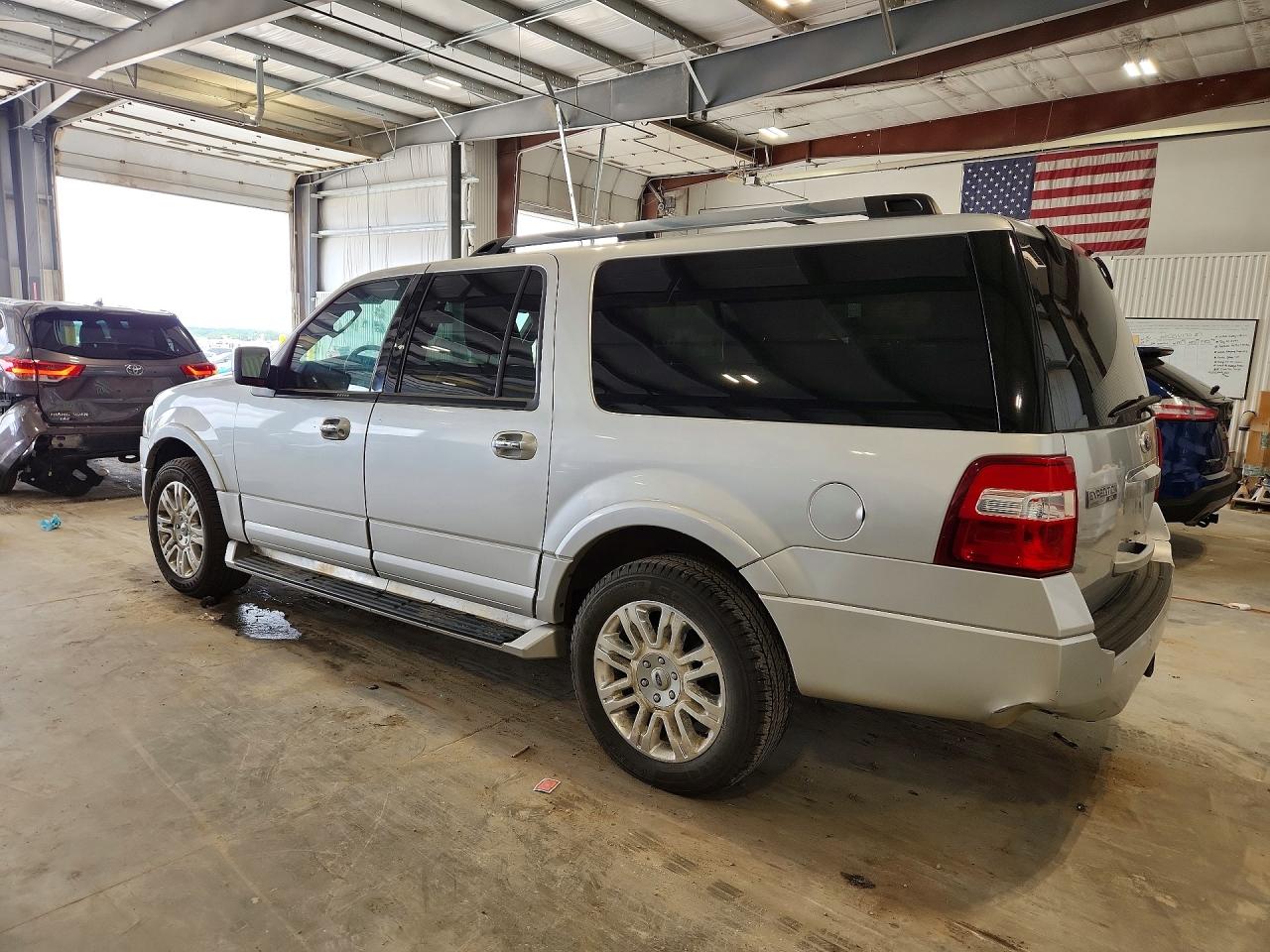 2011 FORD EXPEDITION EL LIMITED photo 4