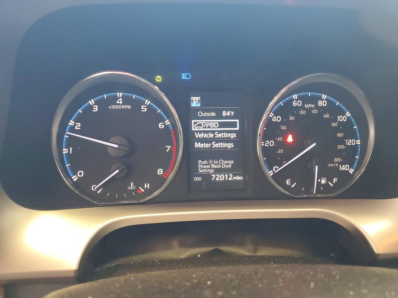 2016 TOYOTA RAV4 XLE photo 17