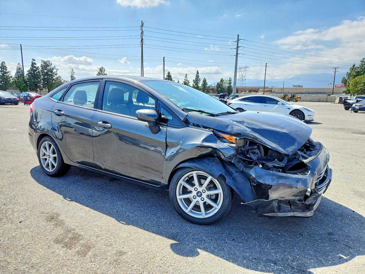 2019 FORD FIESTA SE photo 10