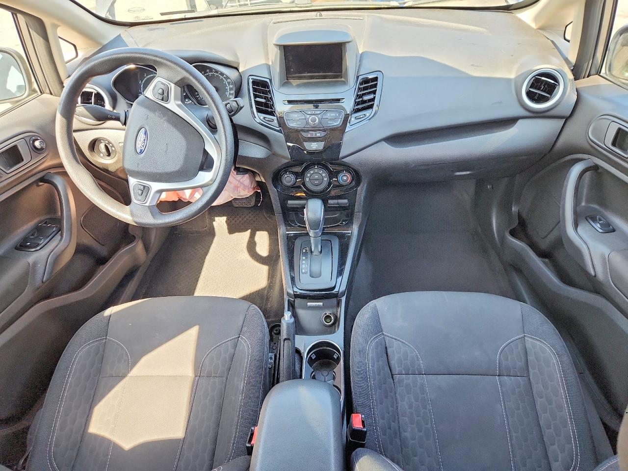 2019 FORD FIESTA SE photo 22