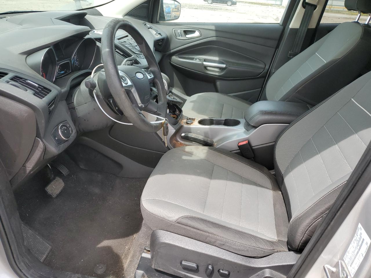 2015 FORD ESCAPE SE photo 13