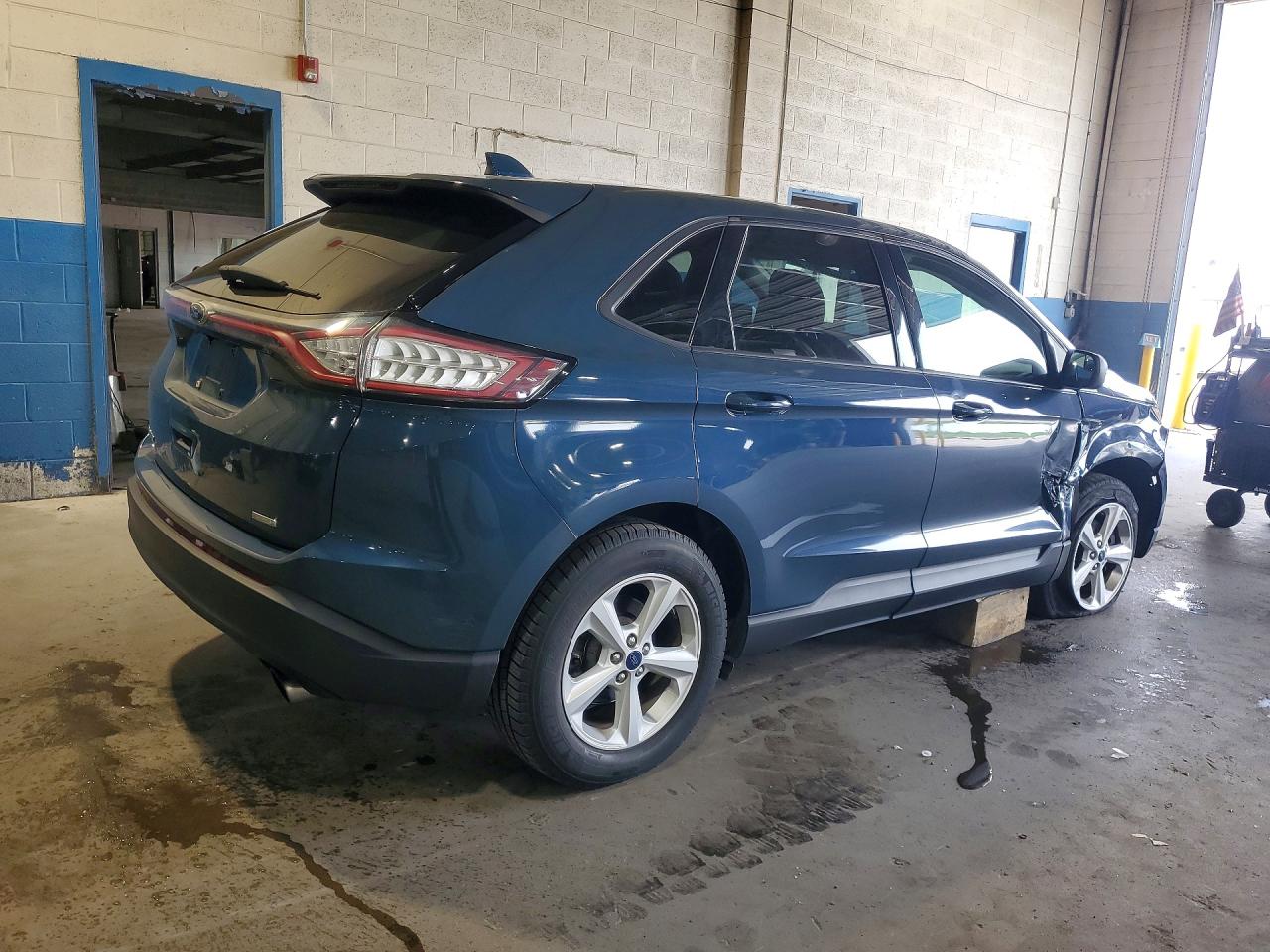 2016 FORD EDGE SE photo 5