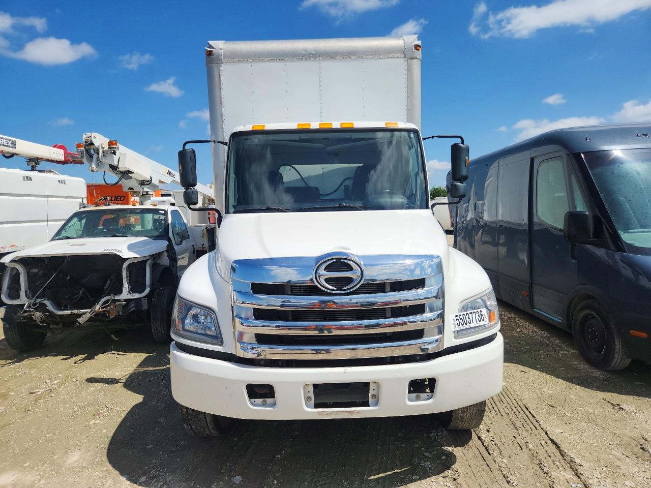 2020 HINO 258/268 BOX TRUCK photo 9