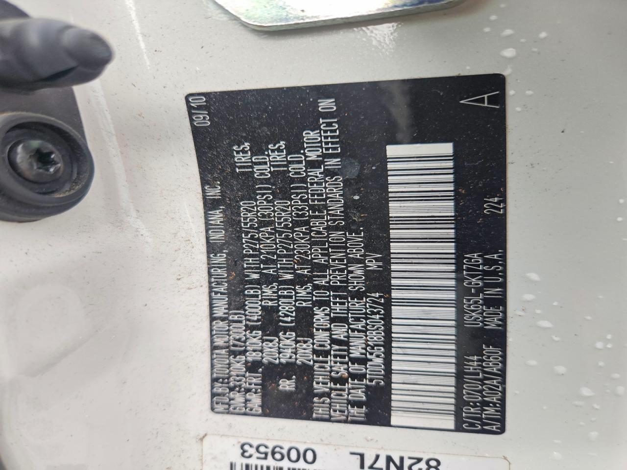 2011 TOYOTA SEQUOIA PLATINUM photo 27