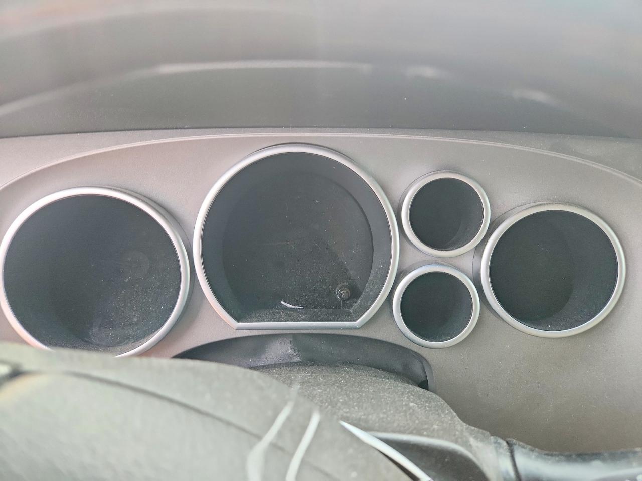 2011 TOYOTA SEQUOIA PLATINUM photo 17