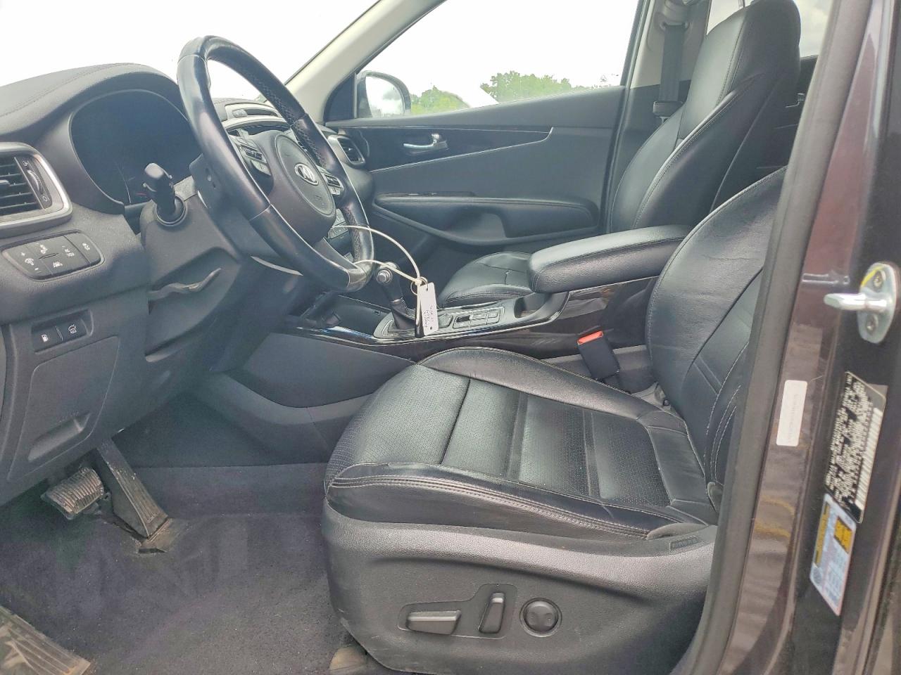 2017 KIA SORENTO EX photo 19