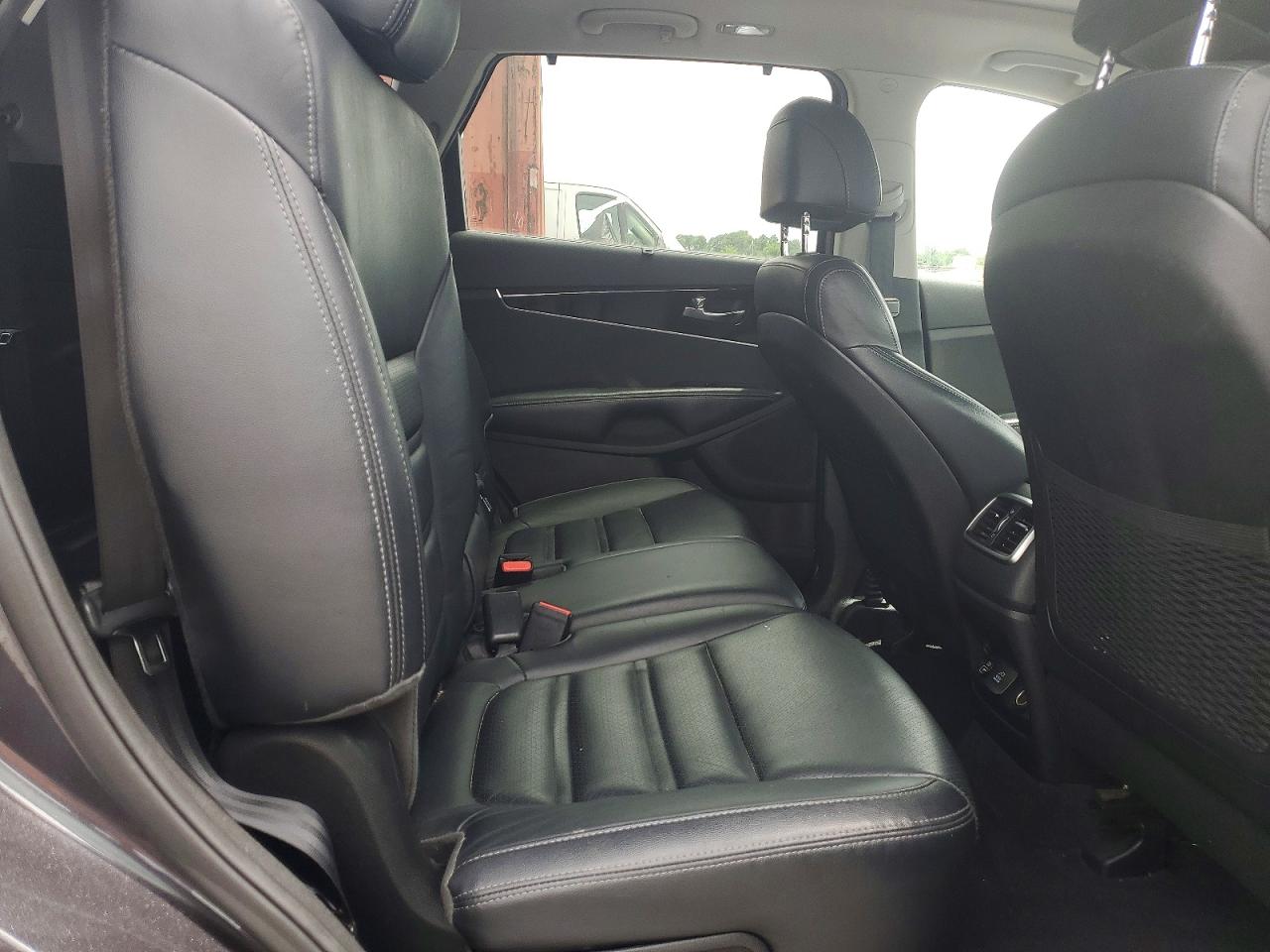 2017 KIA SORENTO EX photo 31