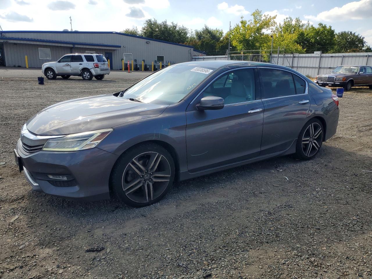 2017 HONDA ACCORD